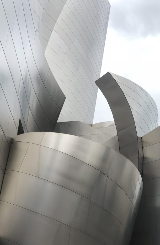 disney-opera-house-los-angeles-architecture-sculpture-public-art-e1640769946920